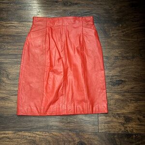 Wilsons Leather Red Pencil Midi Skirt with Pleats for Casual Night Out